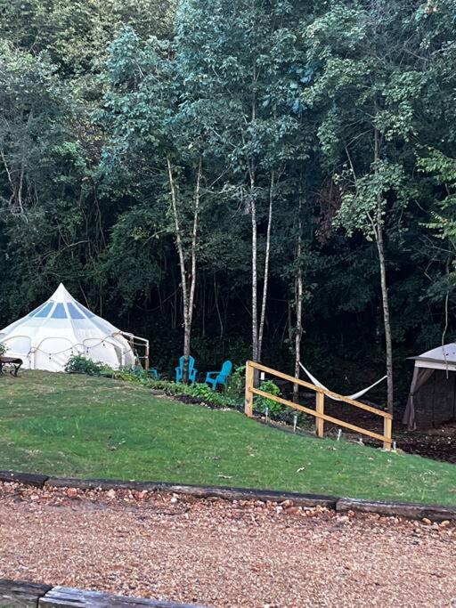 The Pisces-A Stargazing, Luxury Glamping Tent Rogersville Экстерьер фото